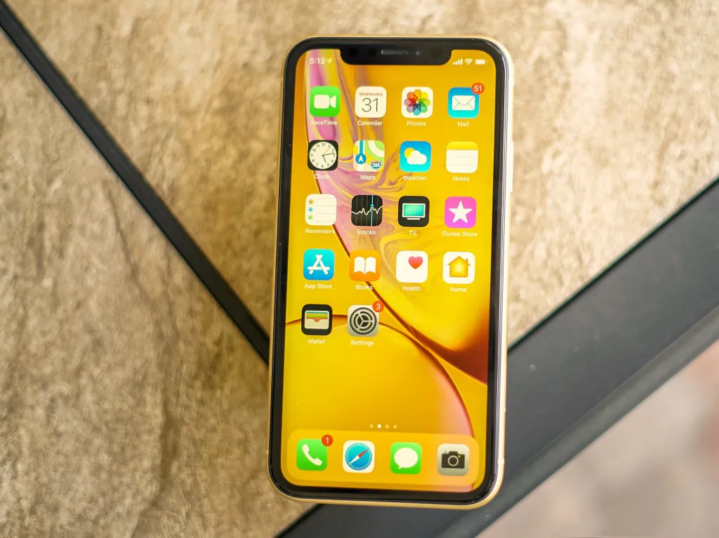 صفحه نمایش آیفون XR ظرفیت 128 گیگابایت
