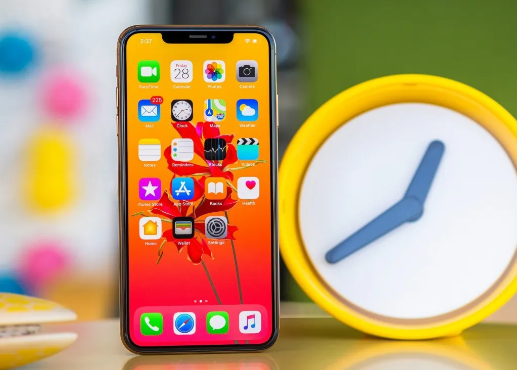 طراحی آیفون XS Max ظرفیت 512 گیگابایت