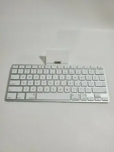 صفحه کلید اپل سازگار با آیپد مدل MC533LL/B